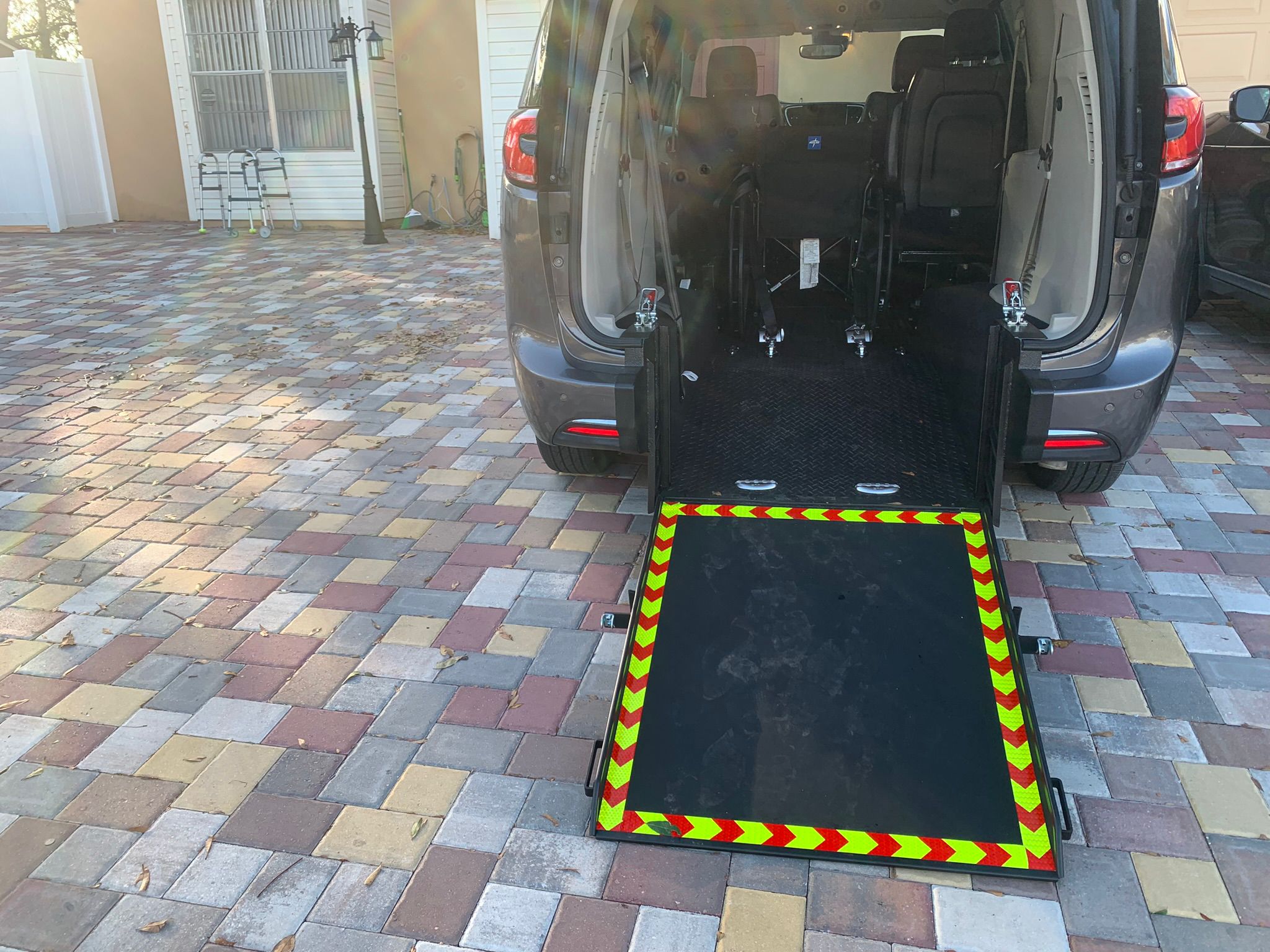 2022 Chrysler Pacifica Touring