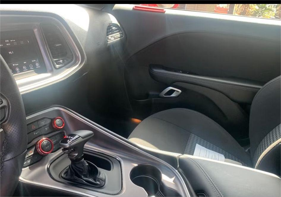 dodge challenger 2021