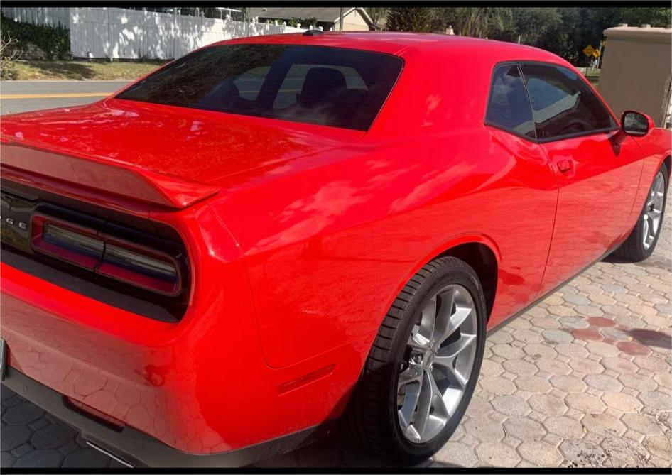 dodge challenger 2021