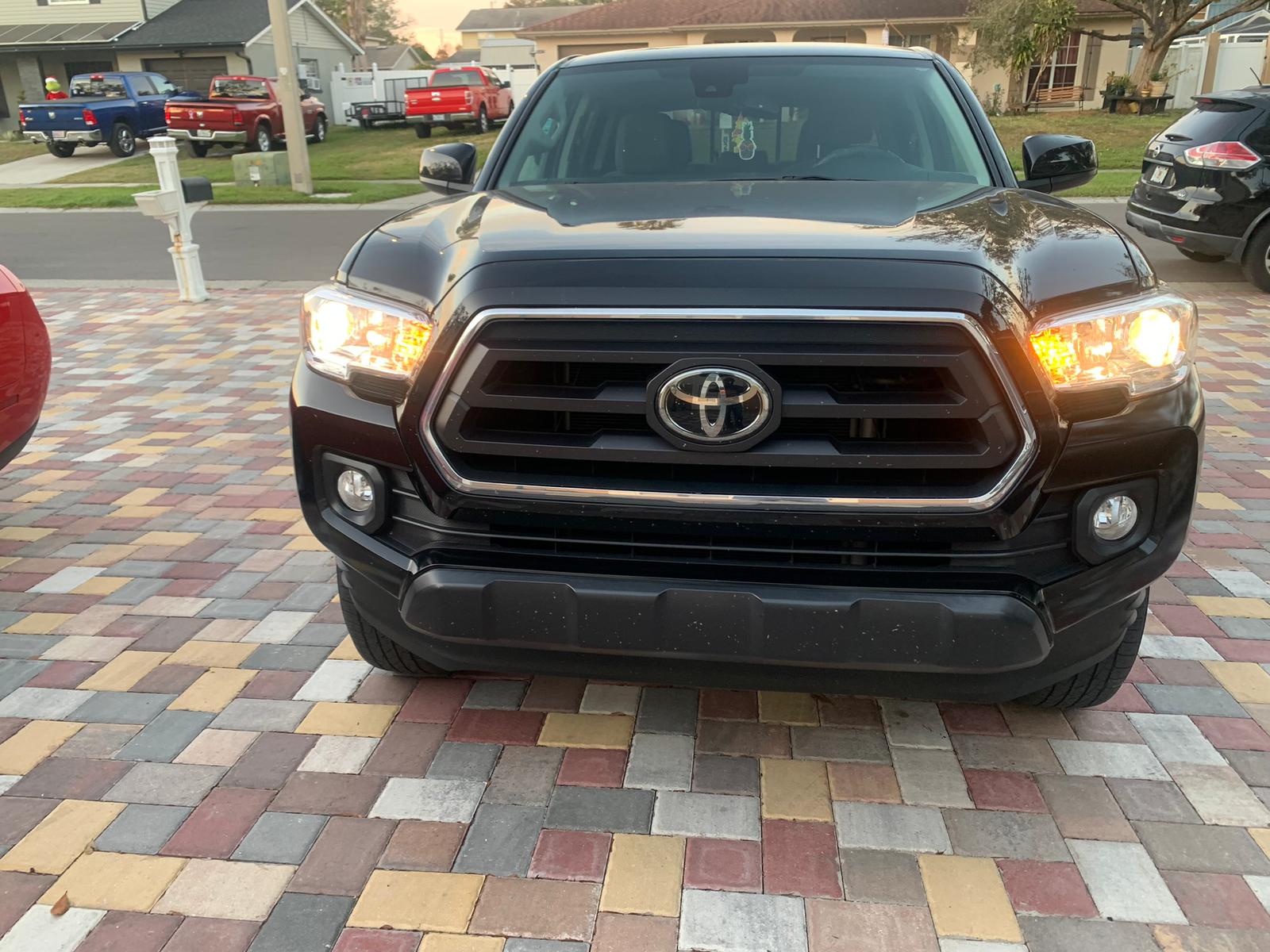 2022 toyota tacoma sr5